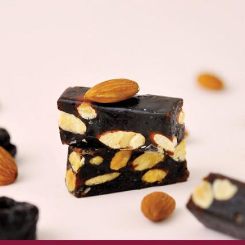 Door Door Bakery Almond and Prune Nougat 225g